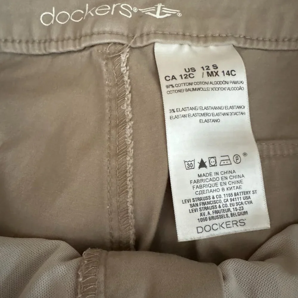 Dockers pants khaki